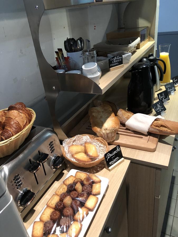 Auberge Du Cheval Blanc 博蒙皮耶-德伯夫 外观 照片